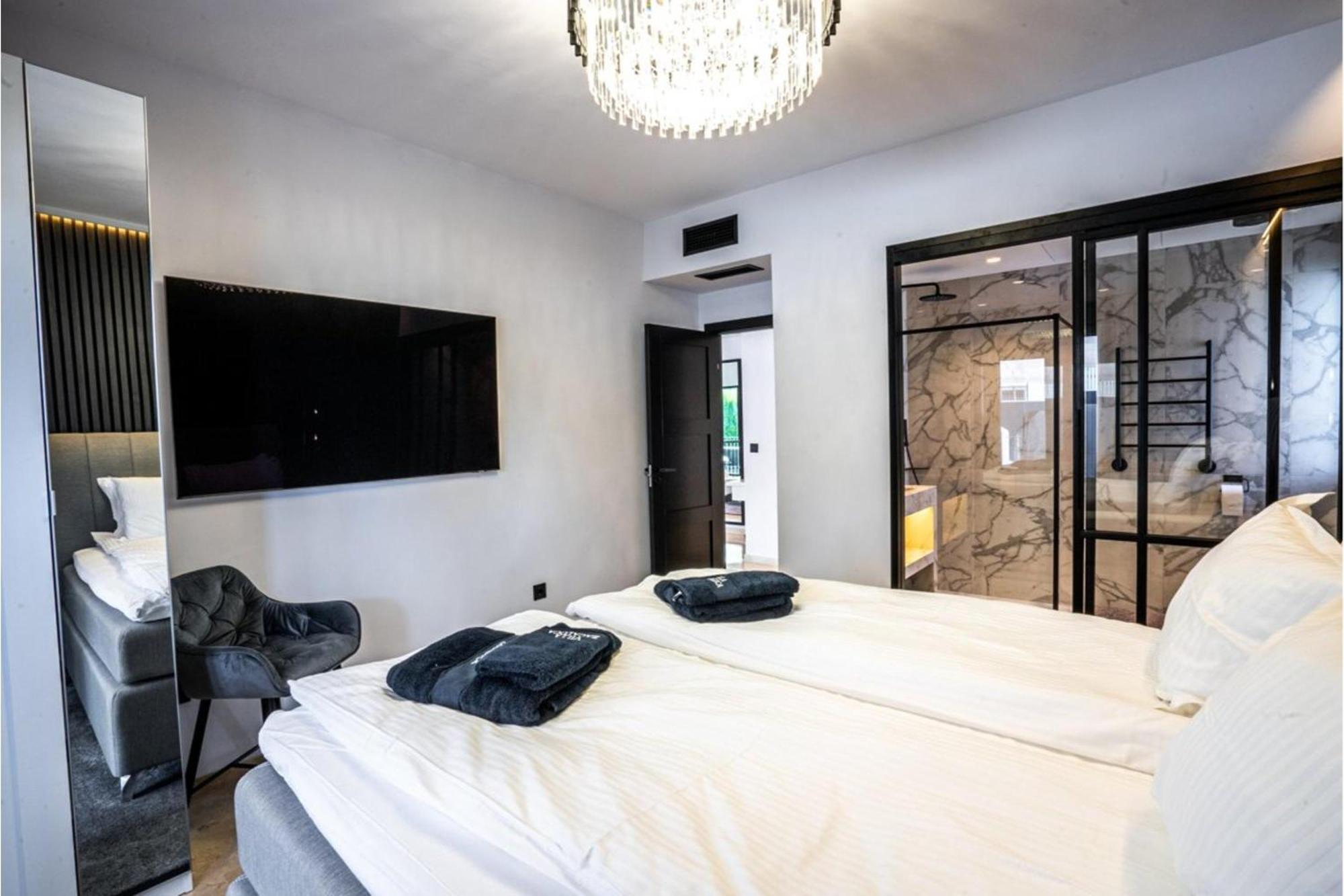 Villa New Zacaluca Pool Sauna & Gym - Happy Rentals Marbella Dış mekan fotoğraf